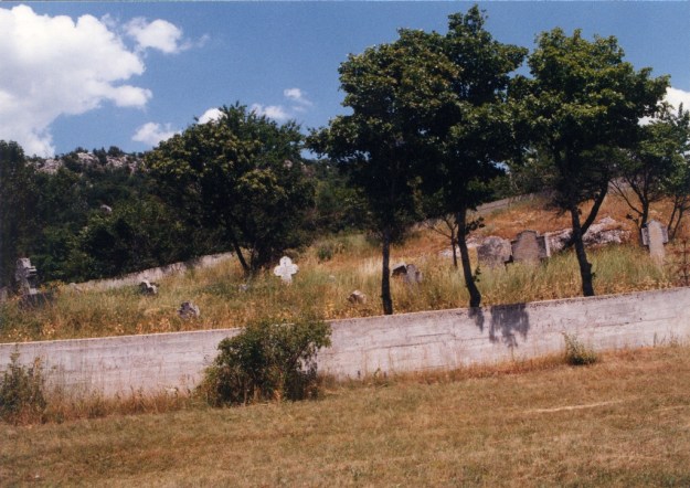 Srpsko Pravoslavno groblje u Potočanima