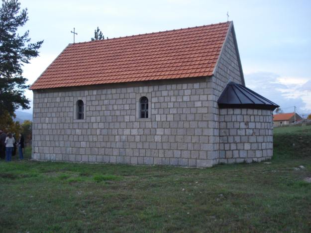 Црква Покрова Пресвете Богородице у Рујанима